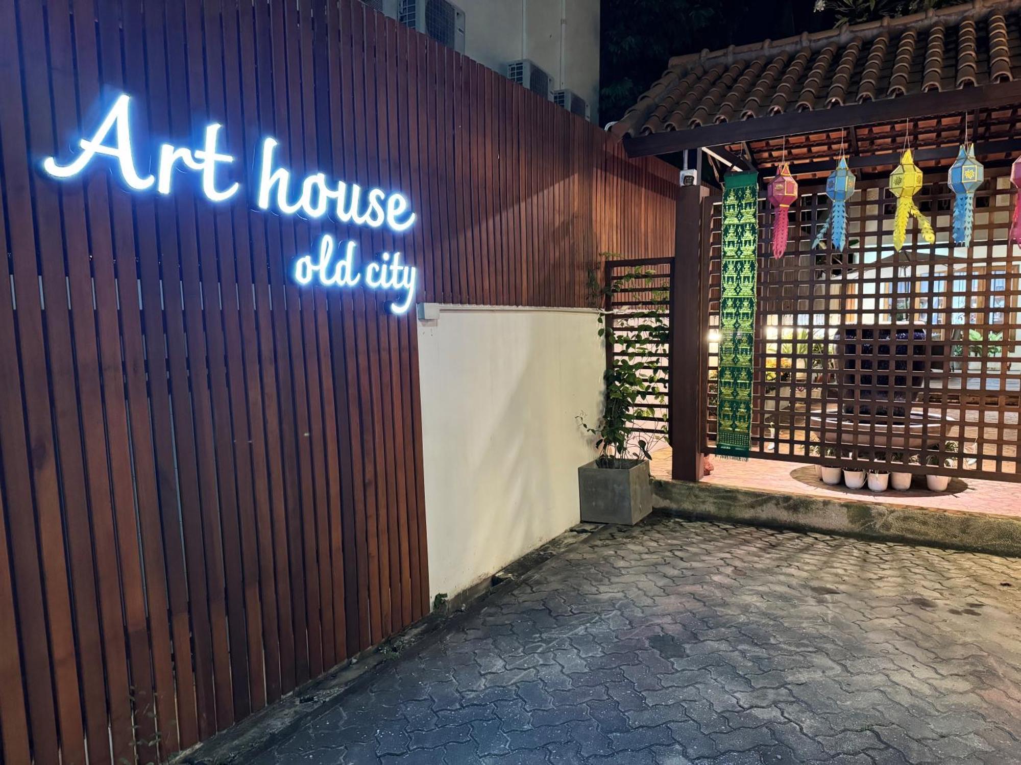 Art House Old City Chiang Mai Exterior photo