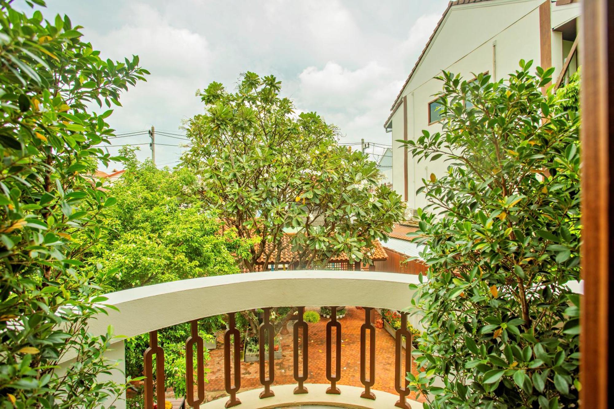 Art House Old City Chiang Mai Exterior photo